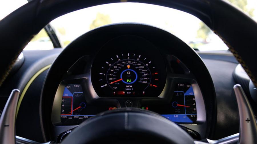 Панель приборов Koenigsegg Agera N (7084) 2015 года  (UK) (фото 27 из 28)
